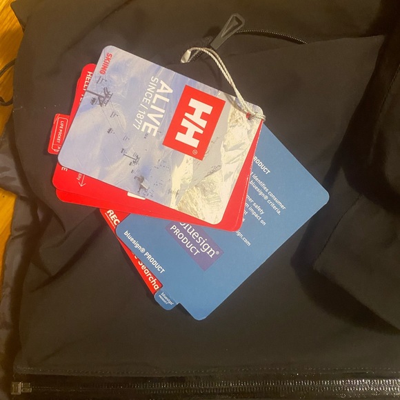 Helly Hansen Double lined black Ski Jacket - Picture 5 of 5